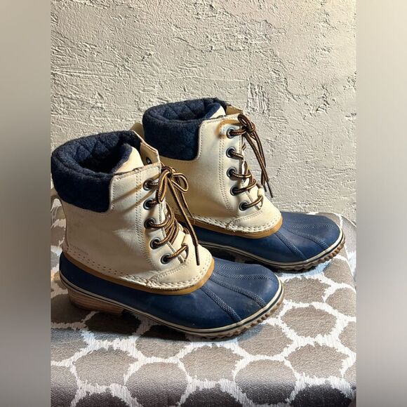 SOREL winter boots navy/tan, quilted, cozy snow/ rain winter boot. Size 8M-great - Picture 3 of 12